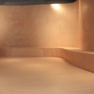 Le Mortex Color 3 permet de couvrir des surfaces verticales et horizontales sans joints. [©Beal International]